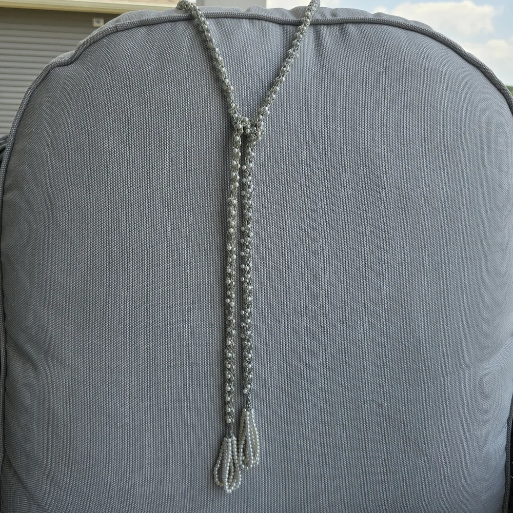 Chain Lariat Necklace Vintage Beaded Jewelry w/ Tassles White Silver 46 in. Long